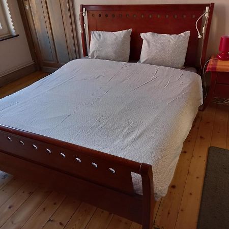 Guesthouse Oude Houtmarkt Ieper Eksteriør bilde
