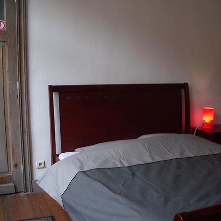 Guesthouse Oude Houtmarkt Ieper Rom bilde
