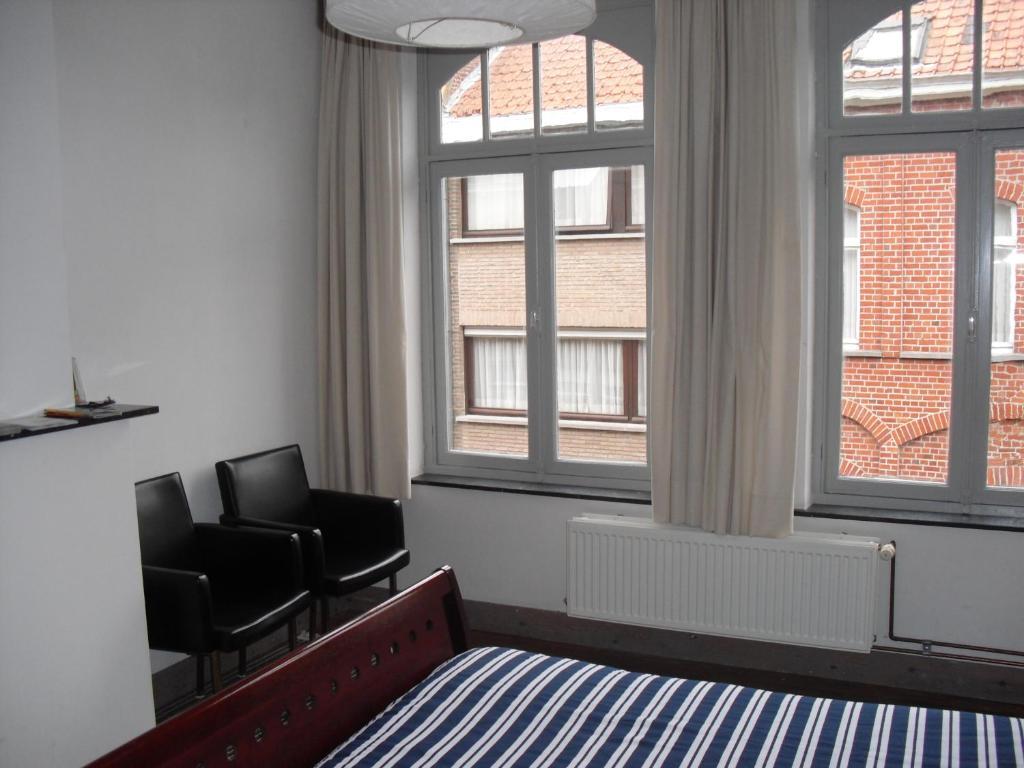 Guesthouse Oude Houtmarkt Ieper Rom bilde