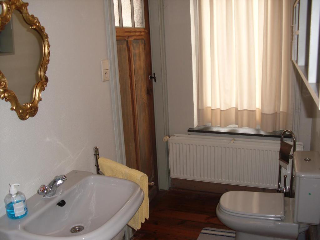 Guesthouse Oude Houtmarkt Ieper Rom bilde